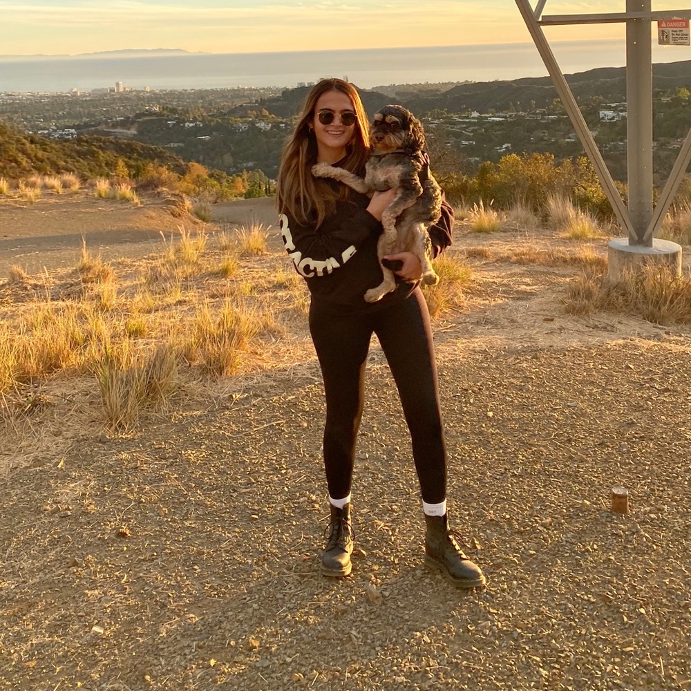 Meet your Posher, Ariela